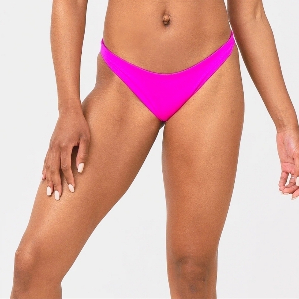 NWT L Space Anthropologie Women Sandy Bottom Cla swim That feel good bottom sz S